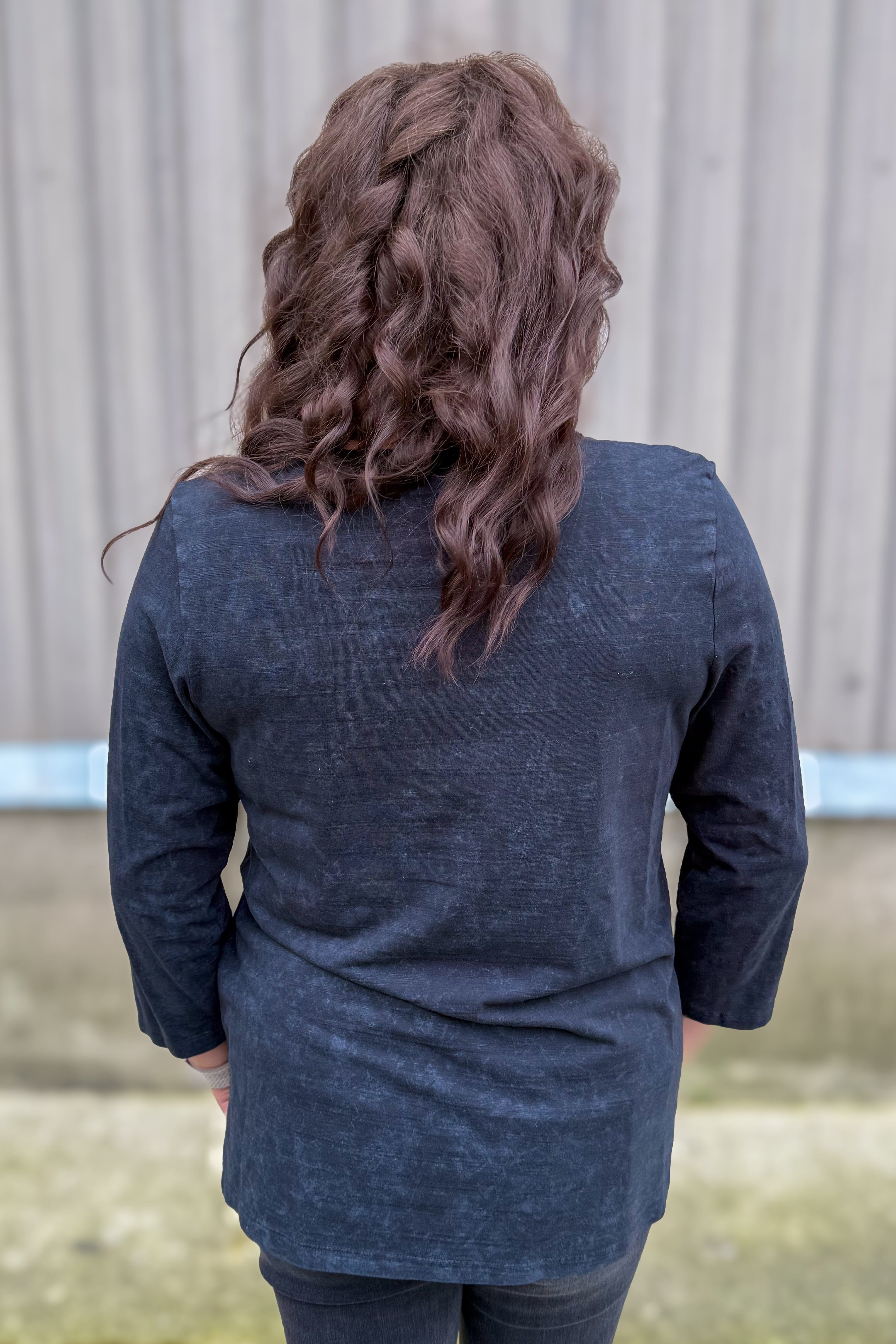 Black Gold Daisy Top back