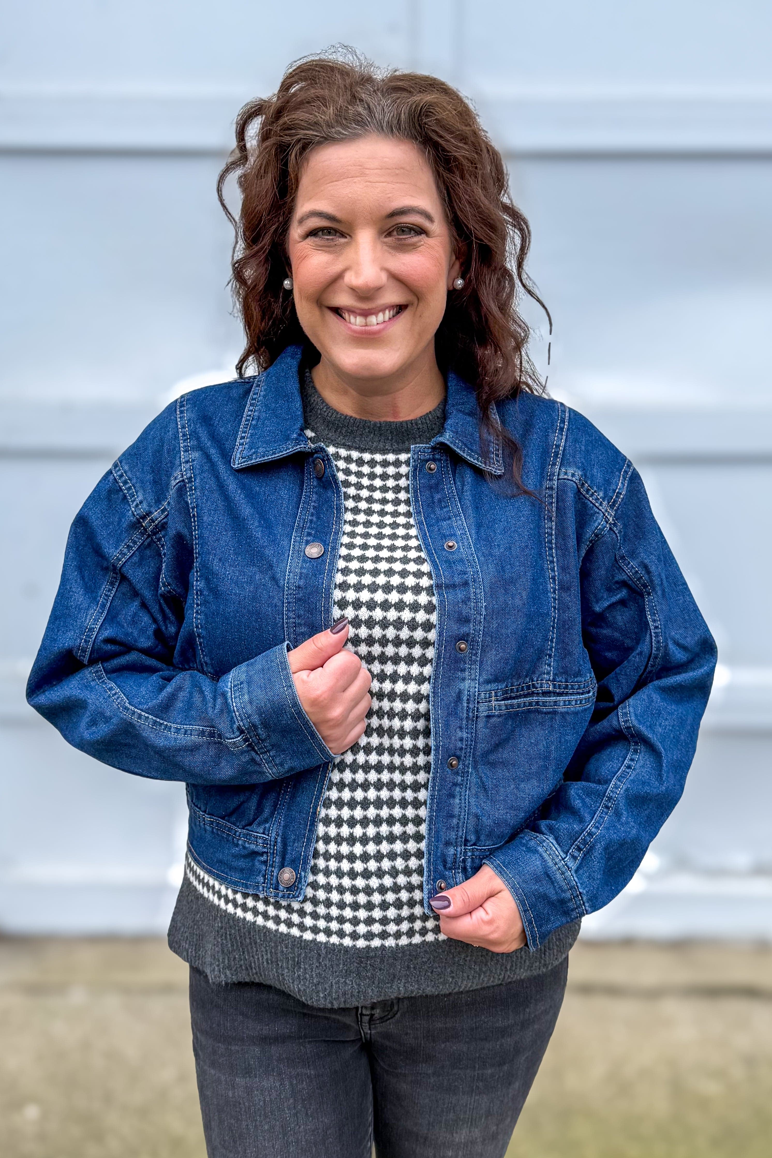 Dark Wash Front Slit Pocket Denim Jacket