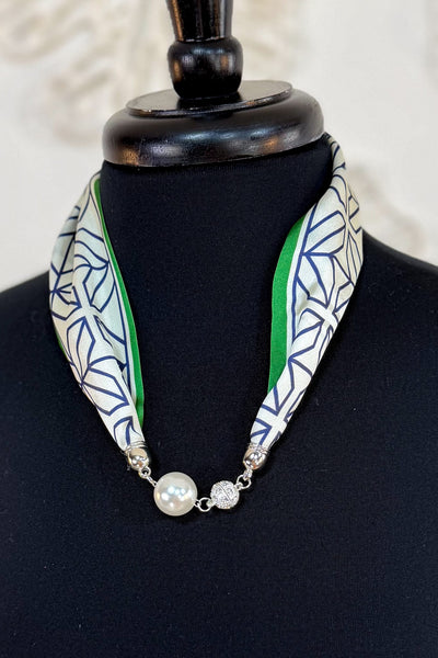 Green Cross Pattern Pearl Scarf Necklace