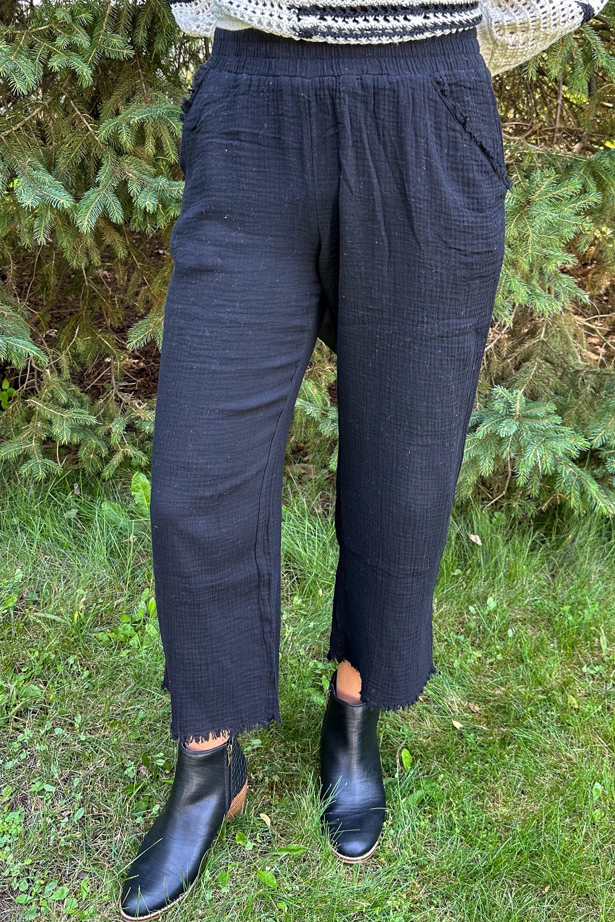 Black Gauze Cropped Pant 