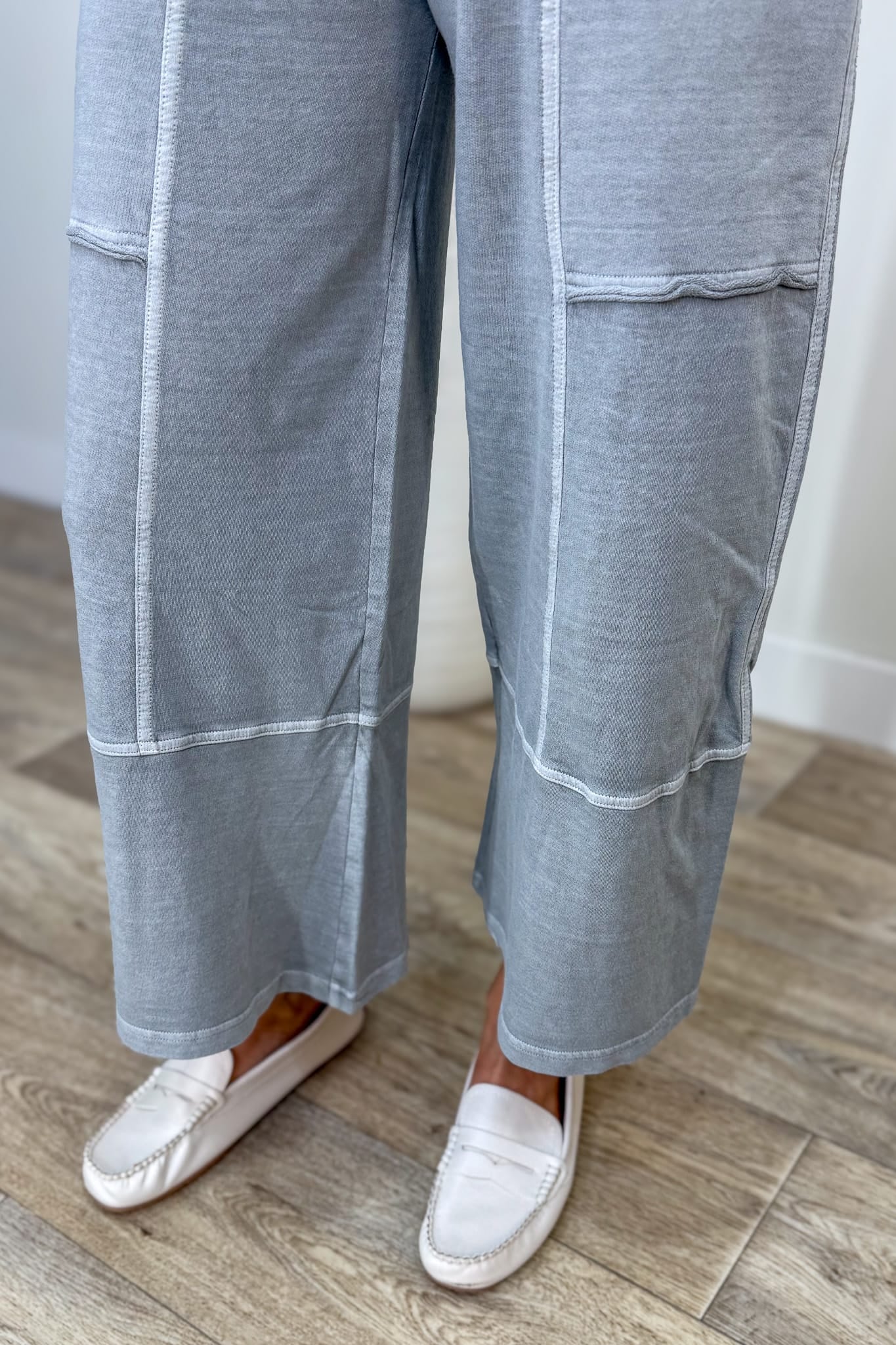 Sleet Exposed-Seam Pants Detailed
