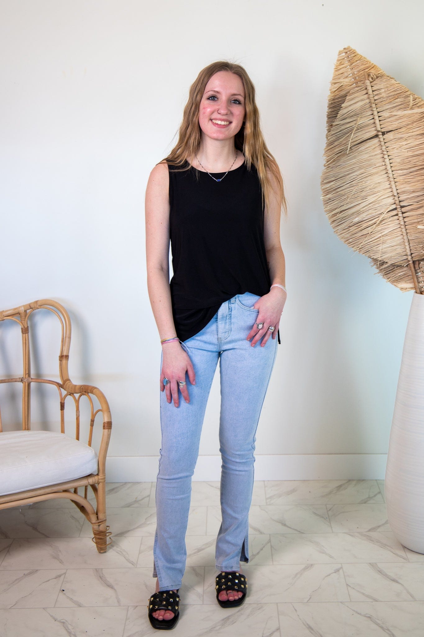 Black Round Neck Tank Top