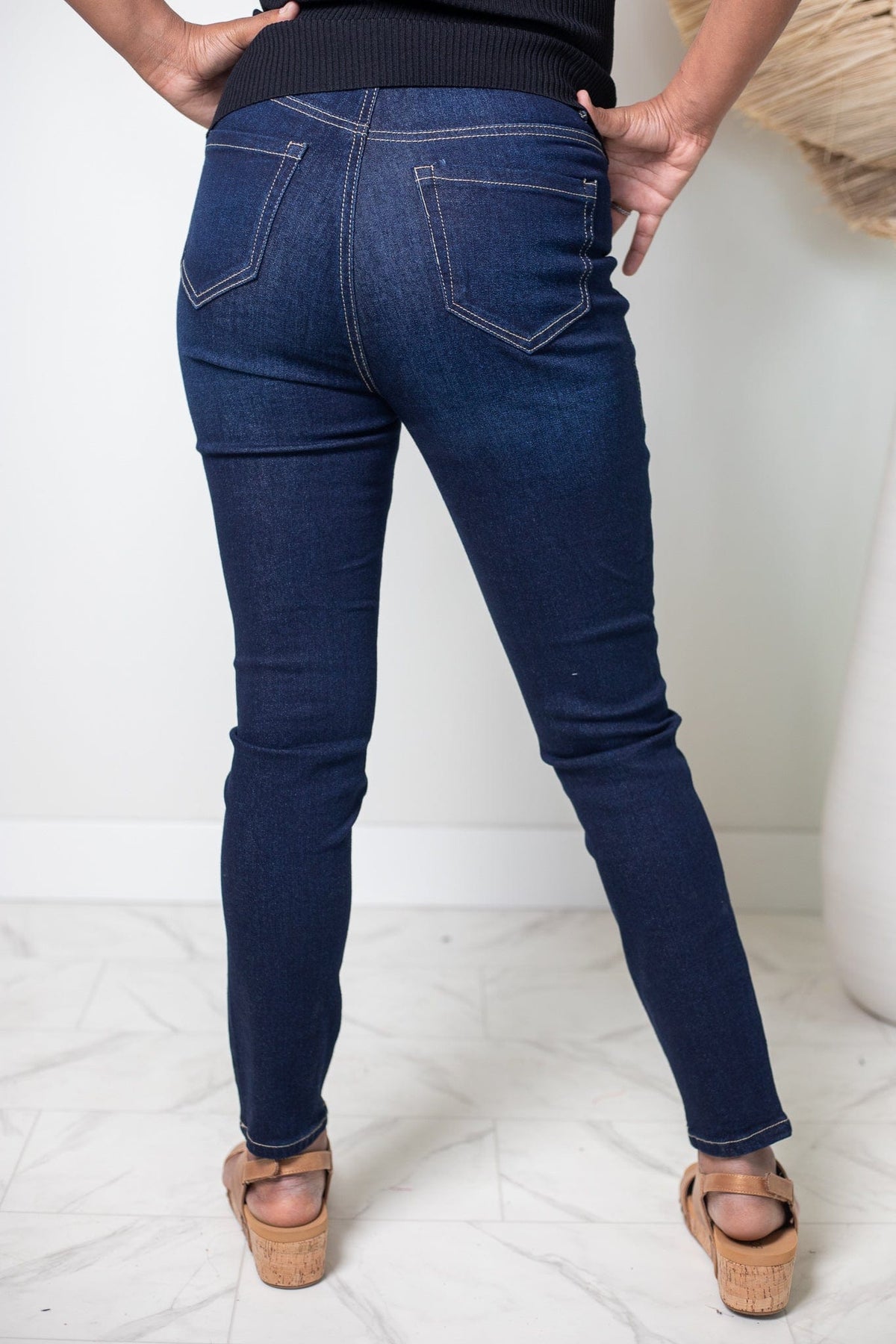 Essential Dark Wash Skinny Jean
