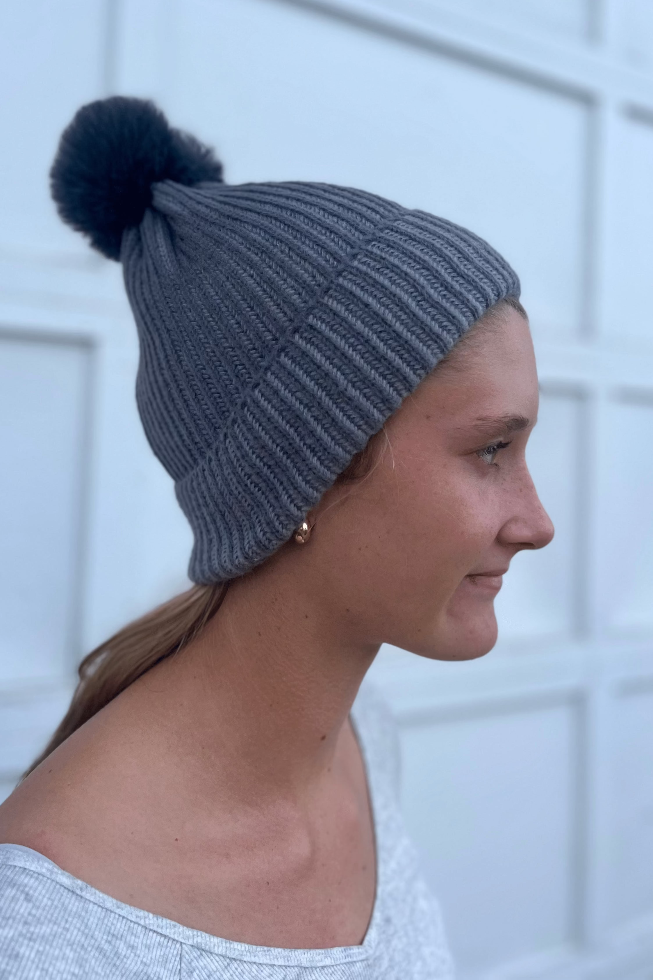 Grey Ribbed Pom Beanie with Fur Lining