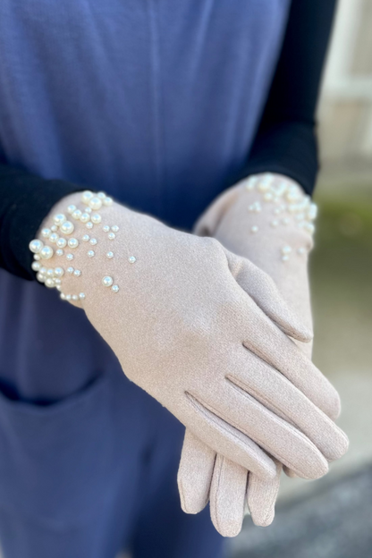 Beige Felted Gloves with Pearls