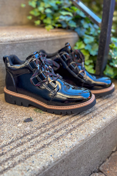 Campfire Black Crinkle Patent Boot