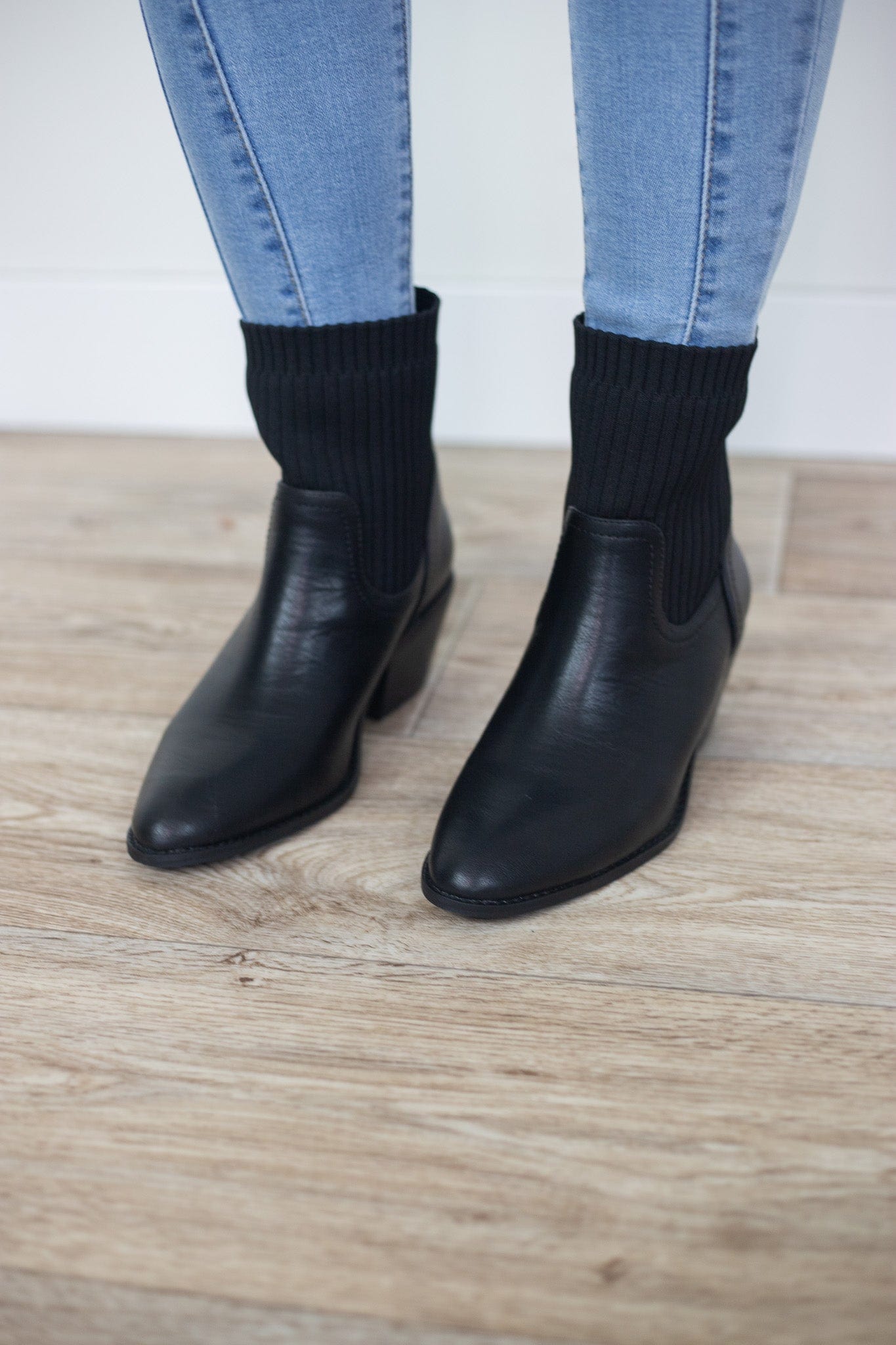 Black Crackling Bootie
