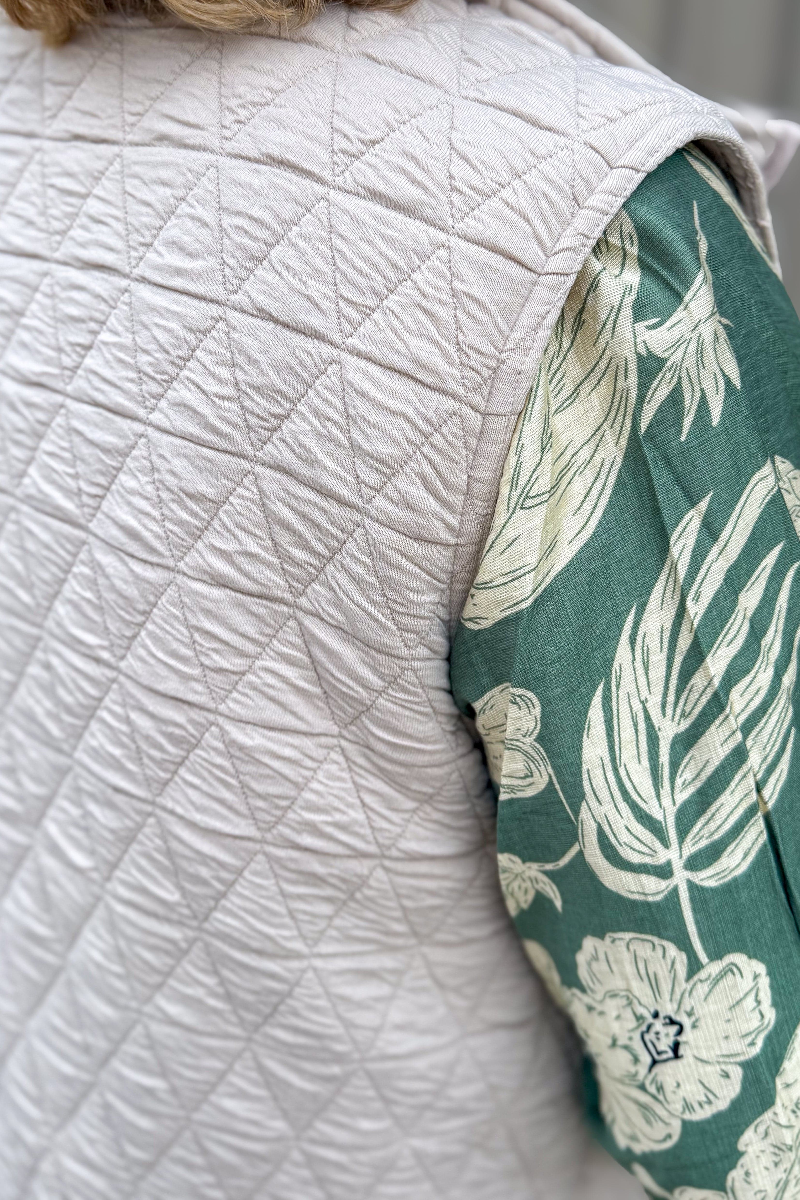 Oatmeal Polar Collar Quilted Vest