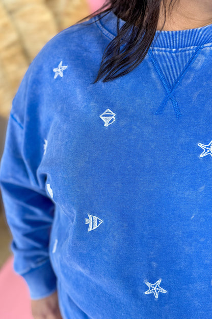 Wash Blue Ocean Embroidered Pullover Detailed