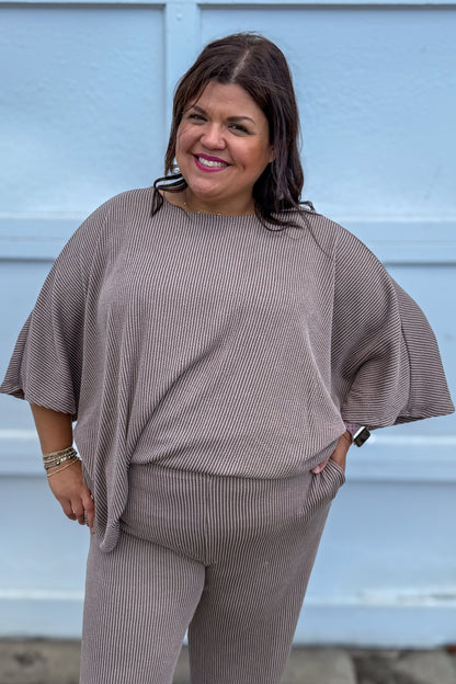 Oyster Grey Wanderer Set top