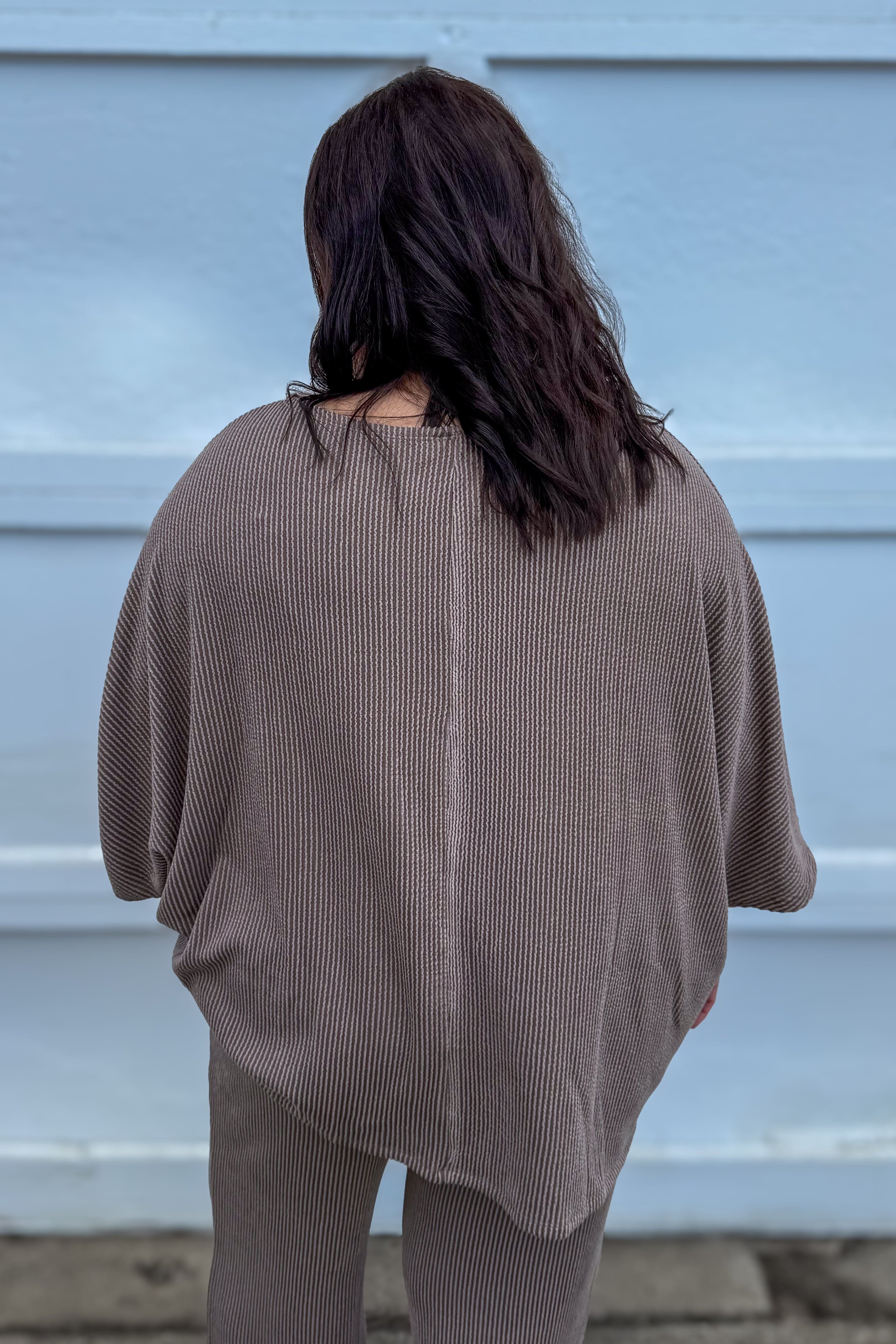 Oyster Grey Wanderer Set back