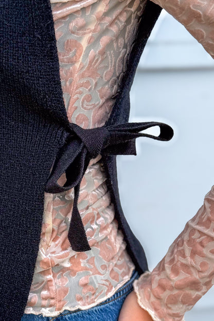 Black Side Tied Stripe Sweater Vest detail