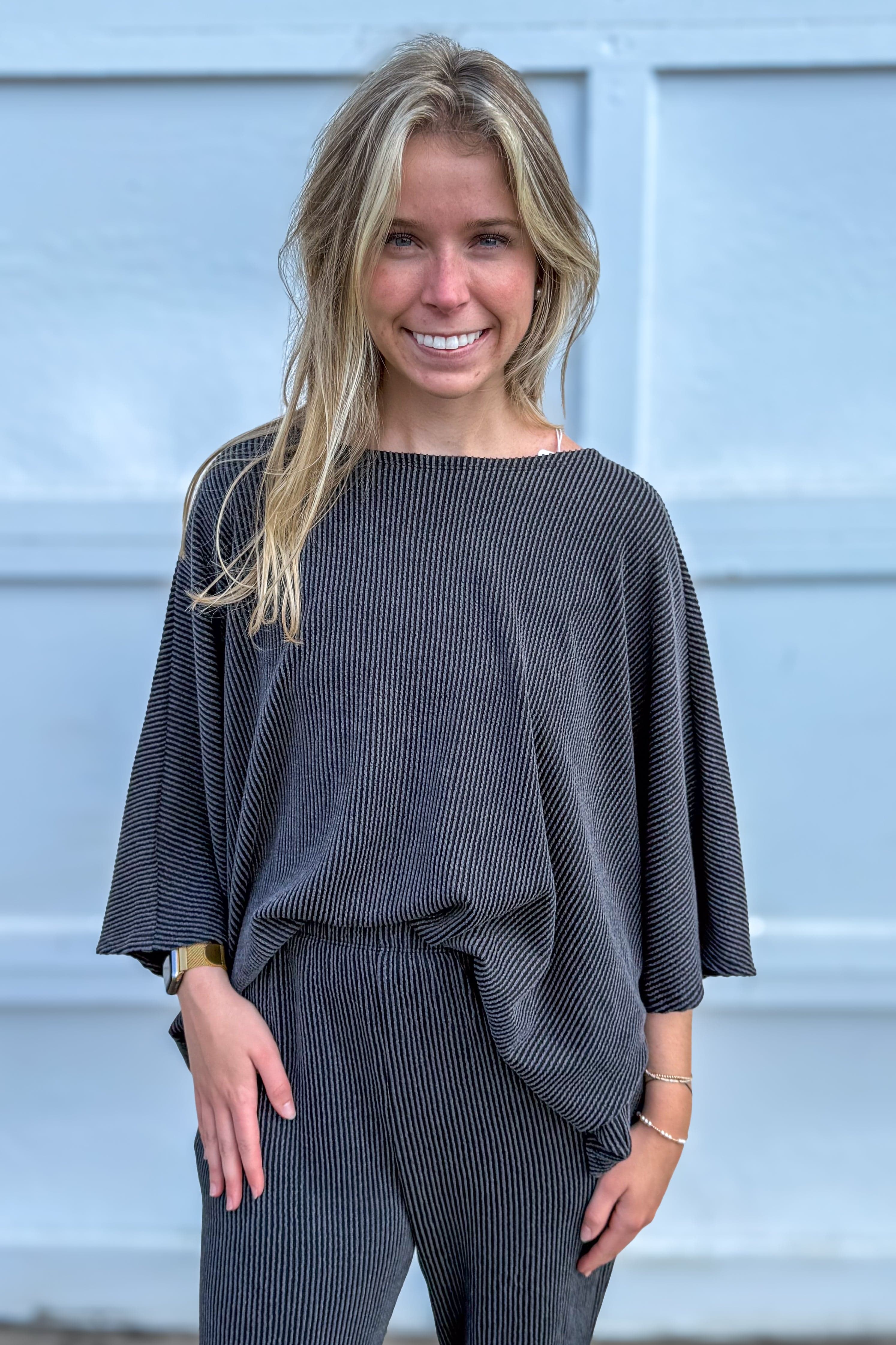 Black Wanderer Set top