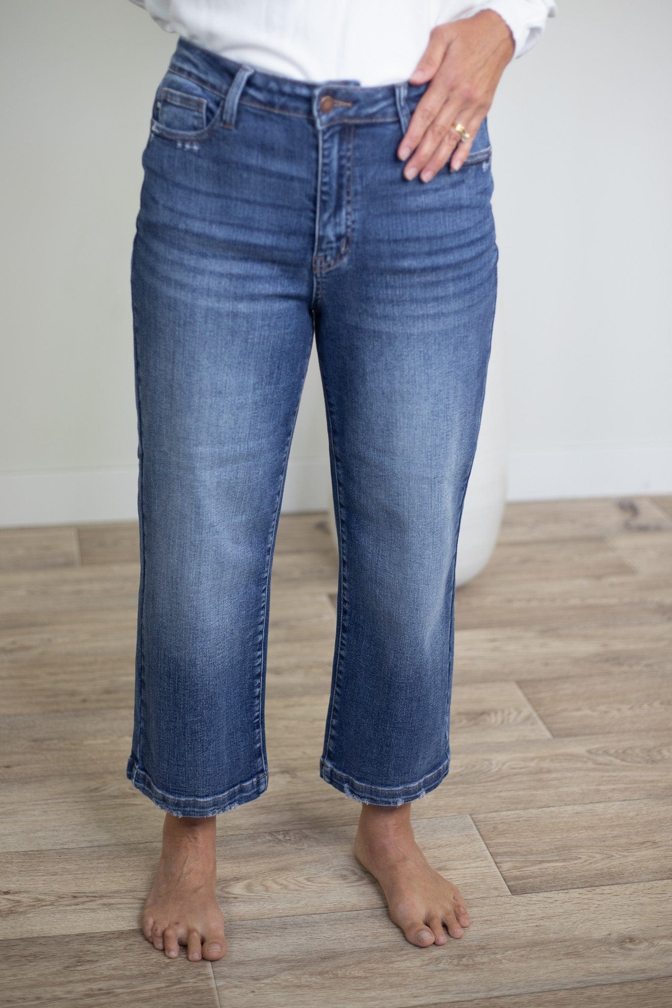 Vintage Wash Crop Wide Leg Jean
