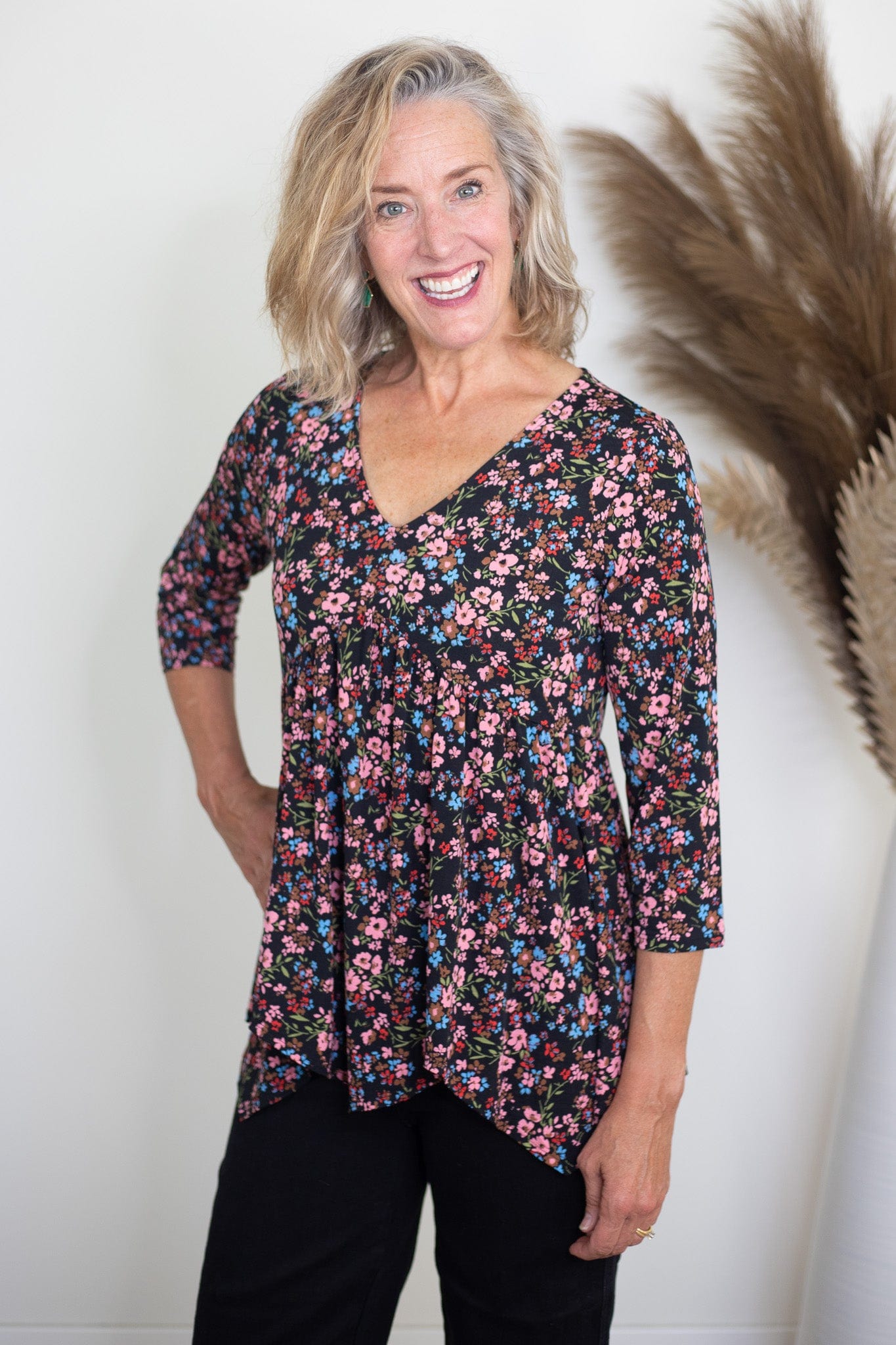 Black w/Tiny Pink Flowers Top