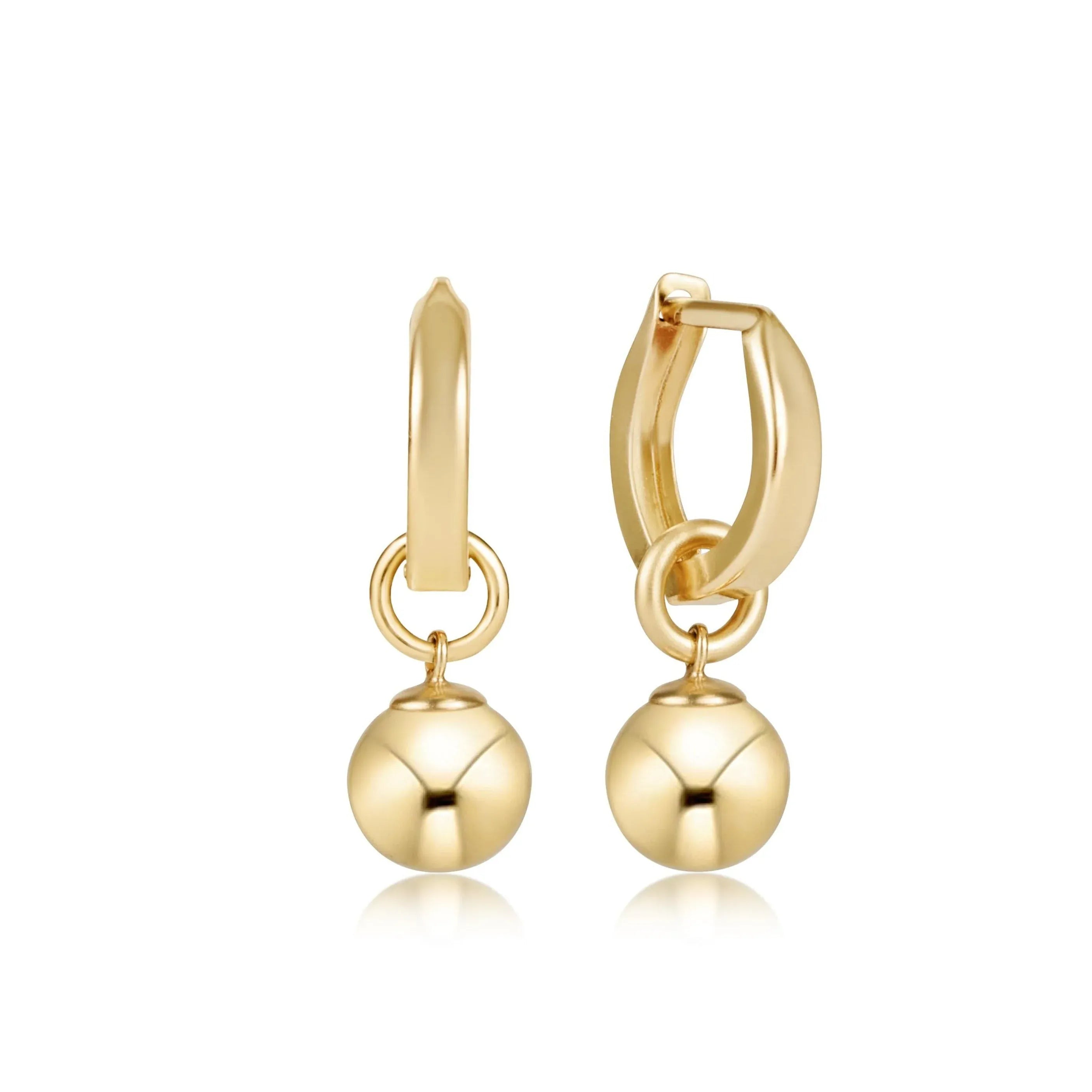Huggie Gold .5" Hoop - Classic Gold 8MM Charm