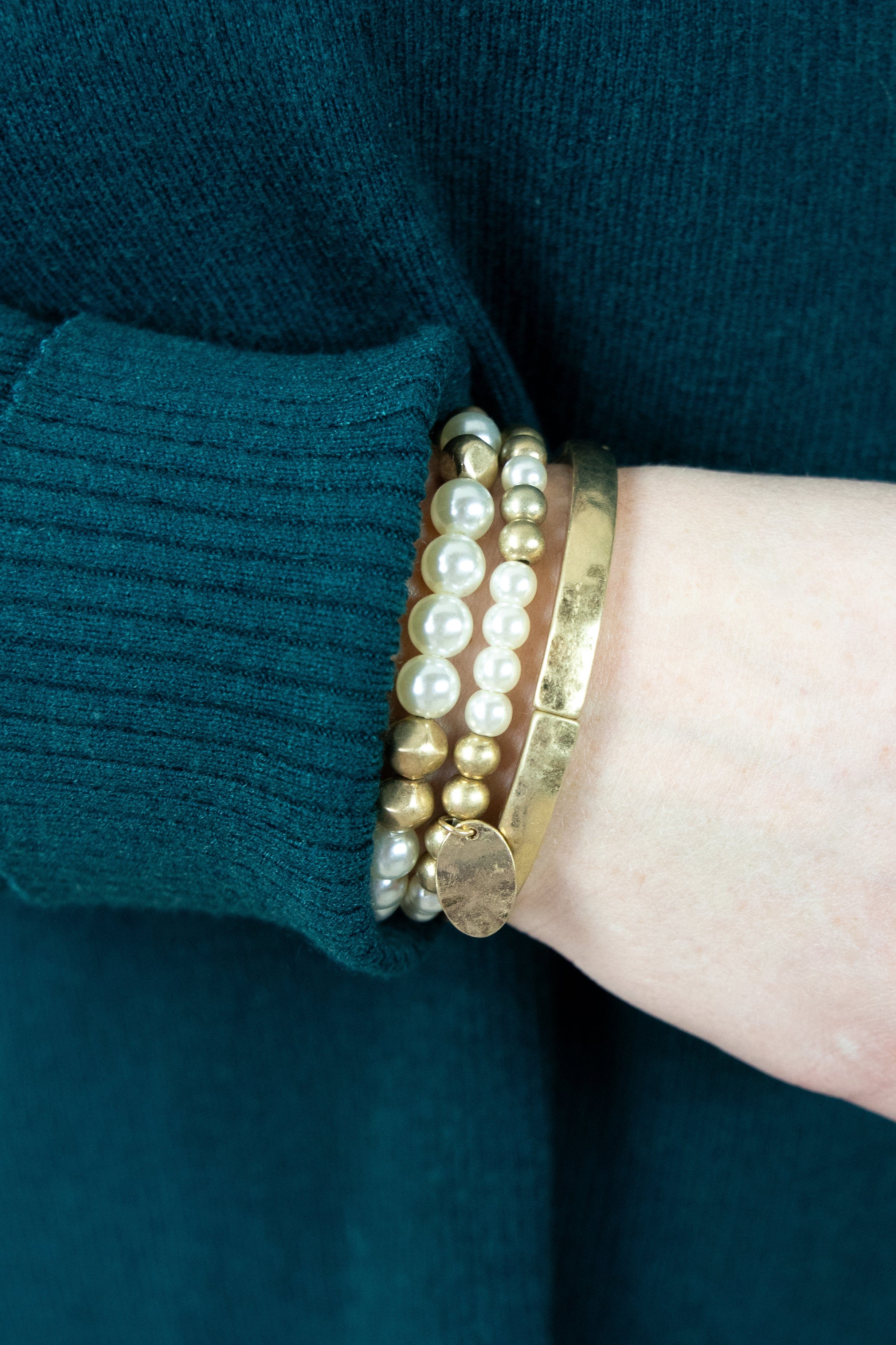 Pearl Gold Bracelet Set