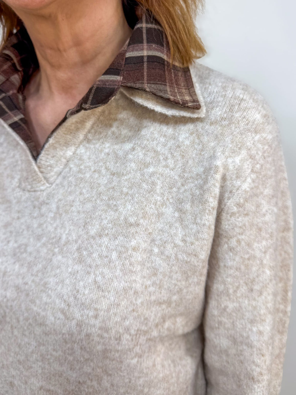 Beige Contrast Flannel Collar Sweater Detail