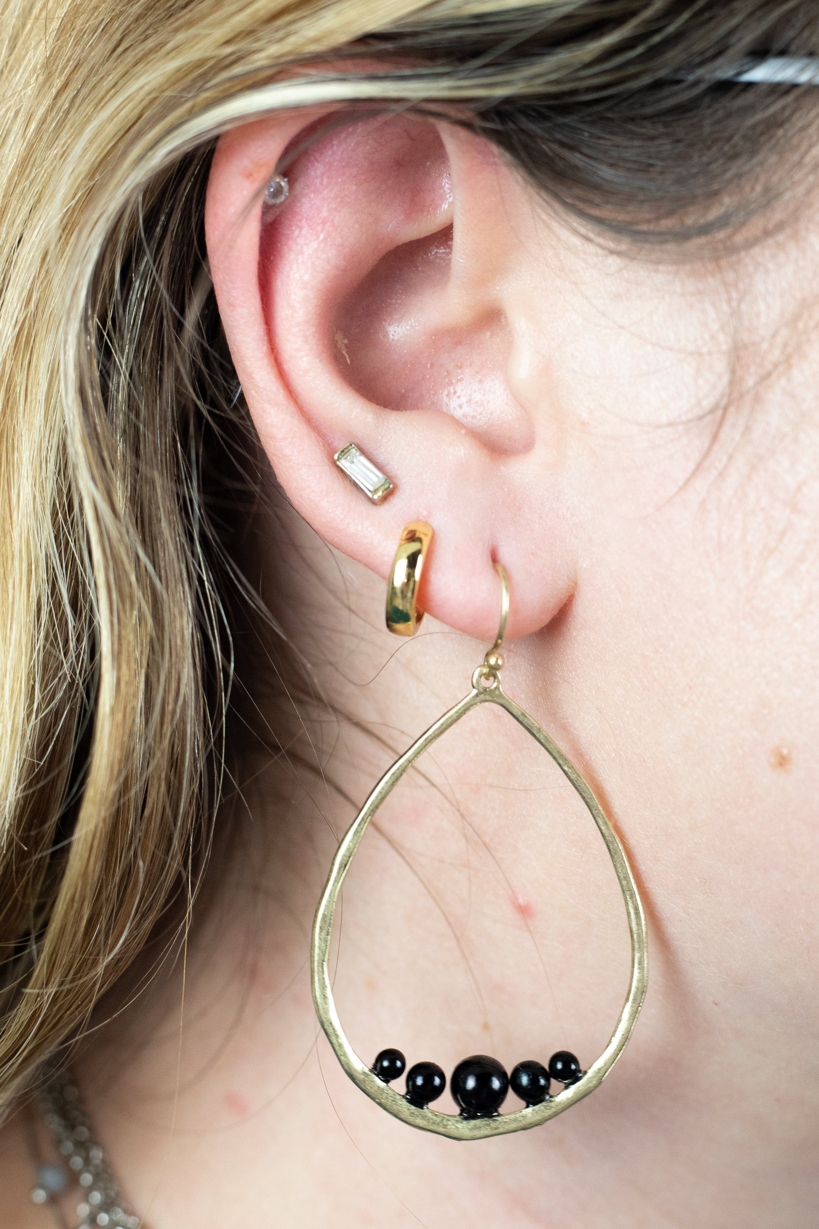 Black Pearl Teardrop Earring