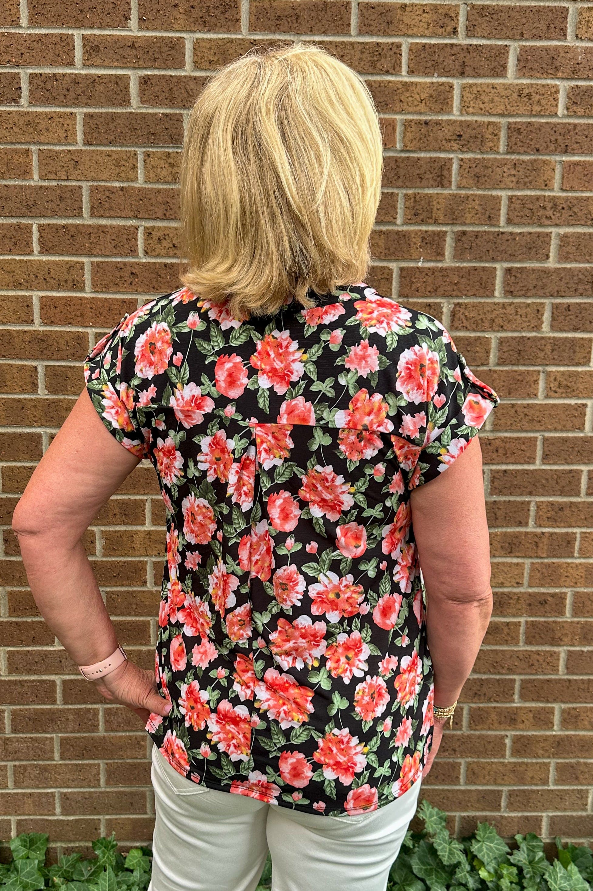 Black & Blush Floral Shortsleeve Lizzy Top