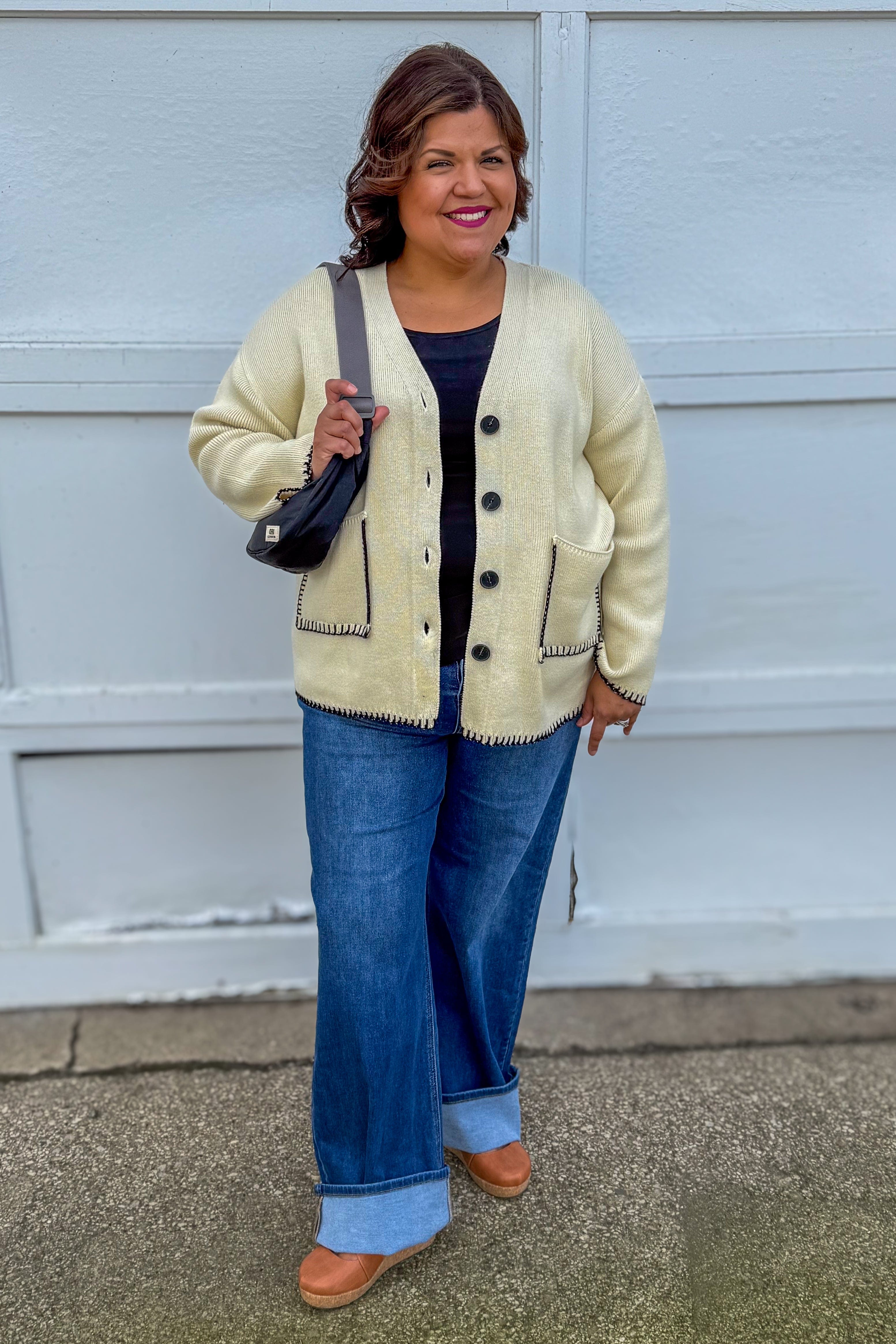 Beige Trim Pocket Detailed Cardigan styled