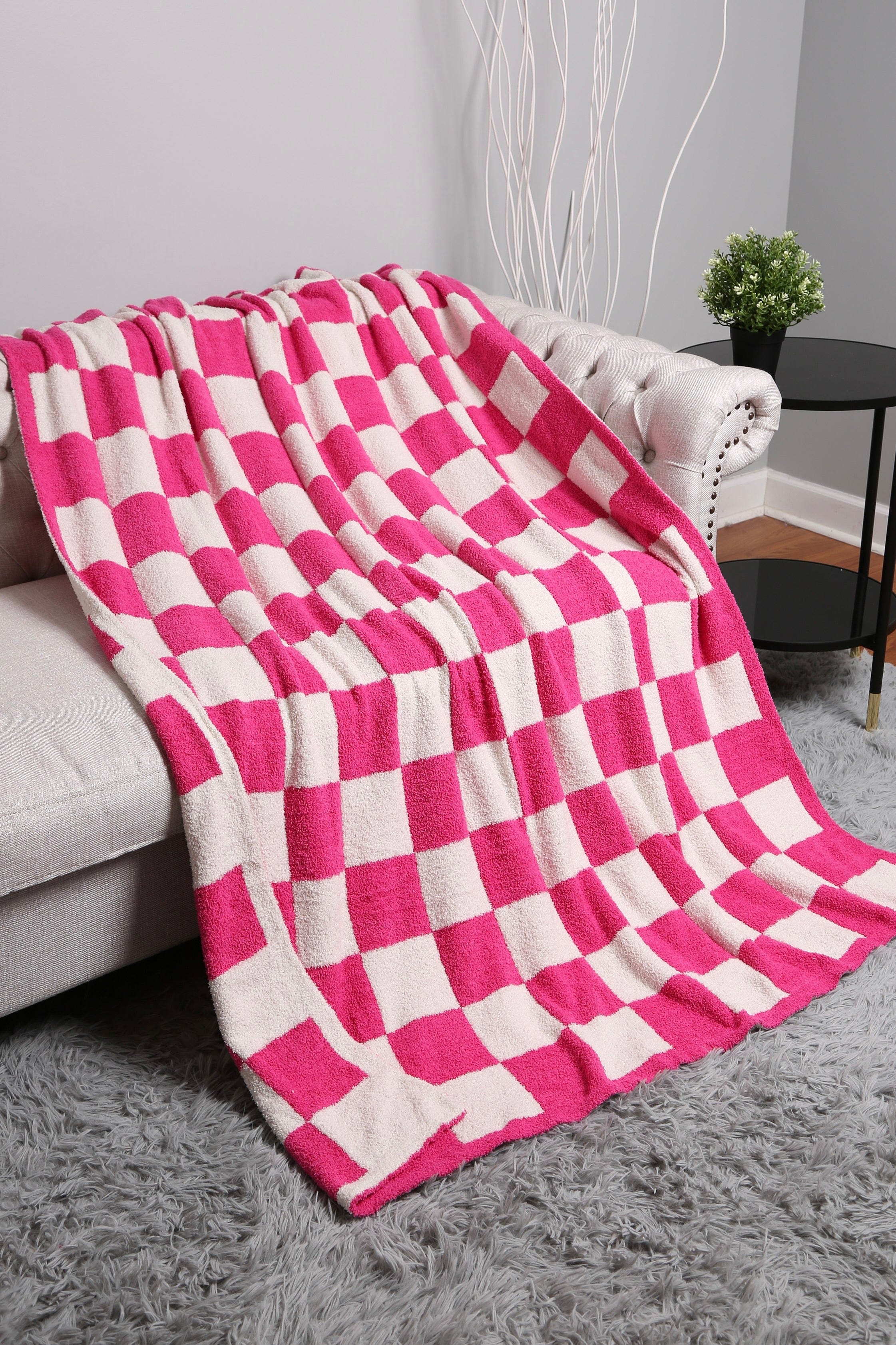 Fuchsia Checkered Luxury Soft Blanket