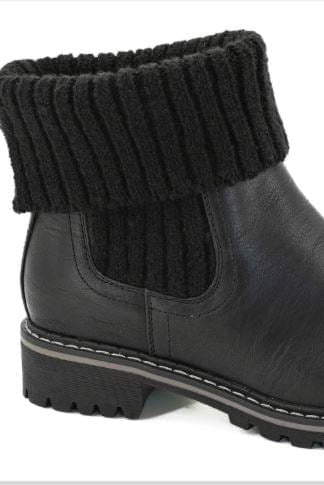 Black Quiver Bootie