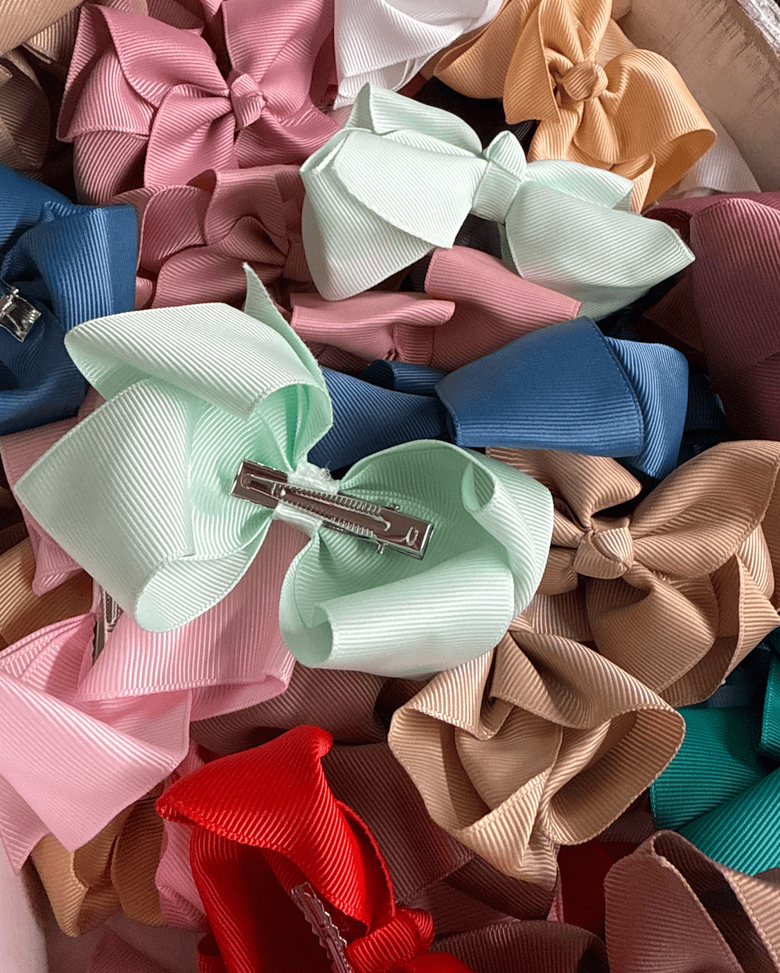Medium Bows