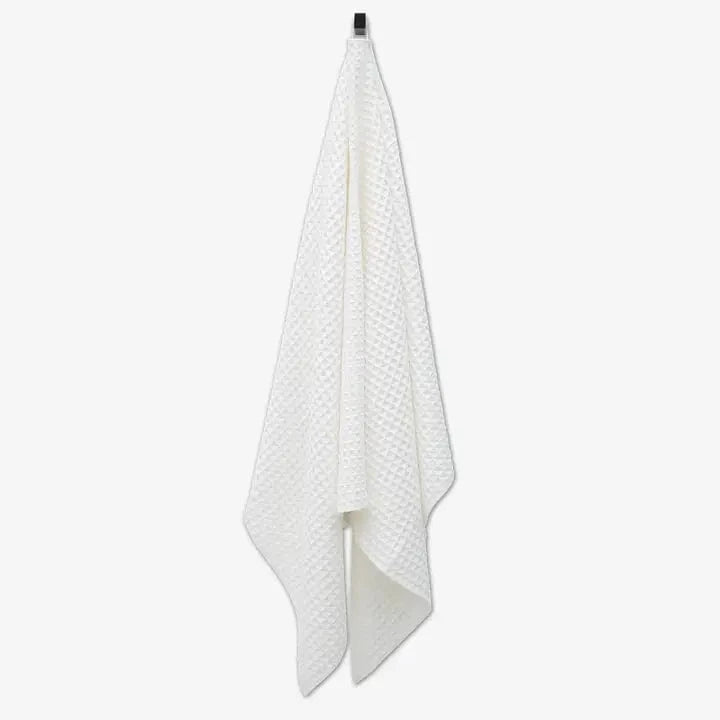 Geometry Cloud Waffle Bath Towel