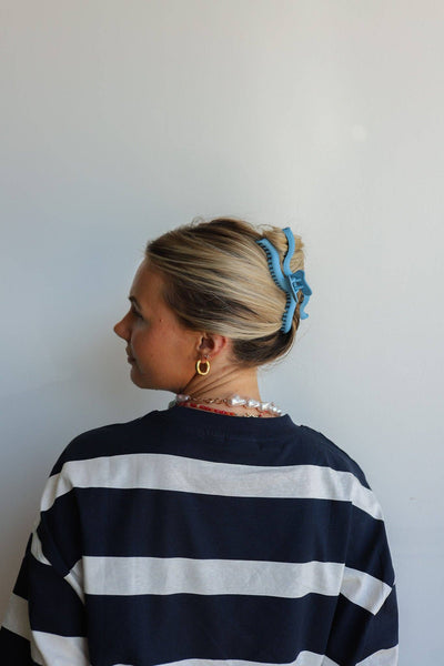 KAXI ORIGINAL WAVY HOLD EVERYTHING CLAW: EVERGREEN