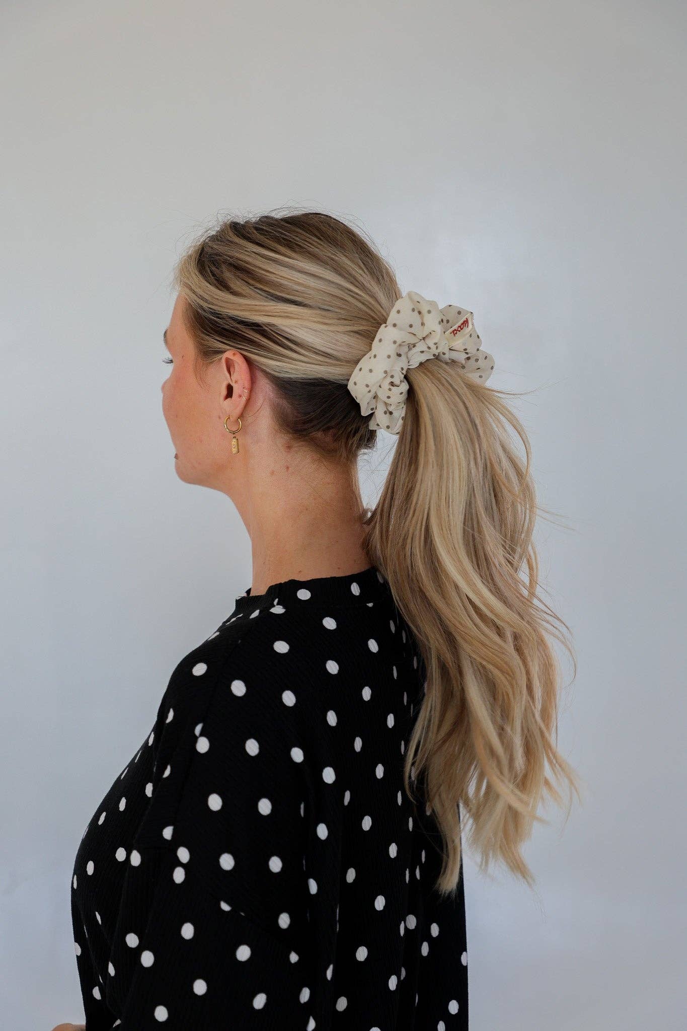 POLKA DOT OVERSIZED SCRUNCHIE: BROWN & CREAM