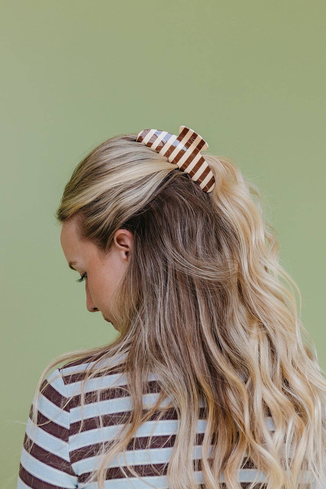 POLKA DOT & STRIPED OVERSIZED CLAWS: BROWN AND BLUE STRIPED