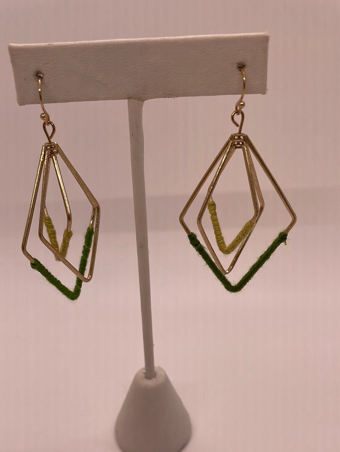 Green Diamond Threaded Earring