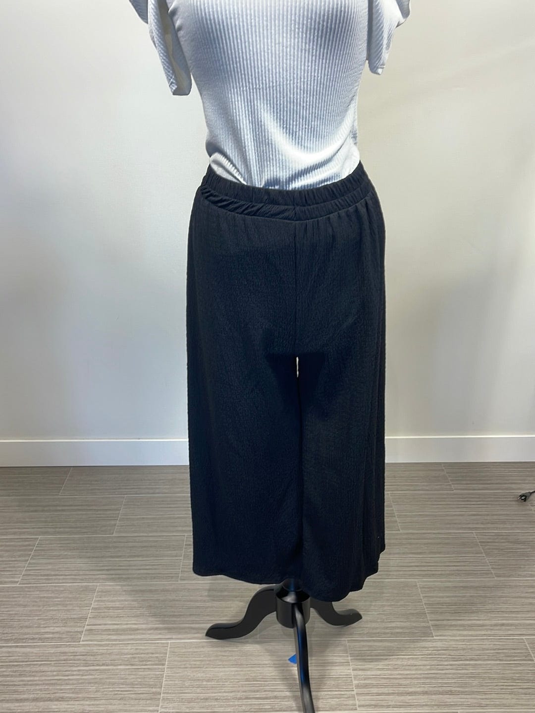 Black Textured Wide Leg Pant