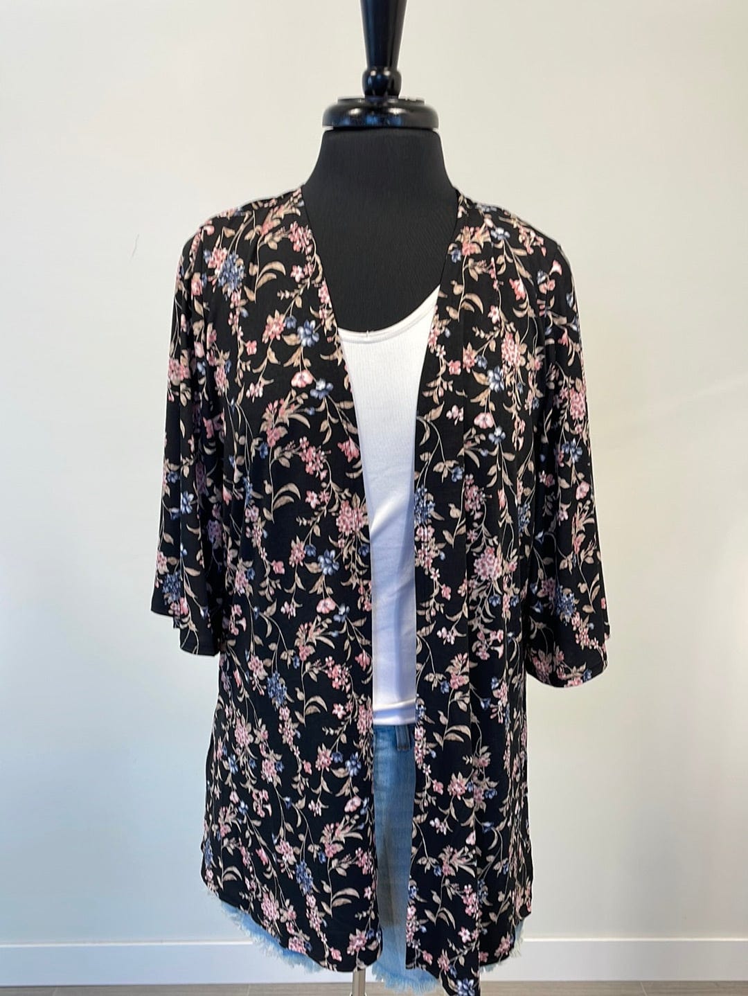 Black w/Pink Floral Kimono
