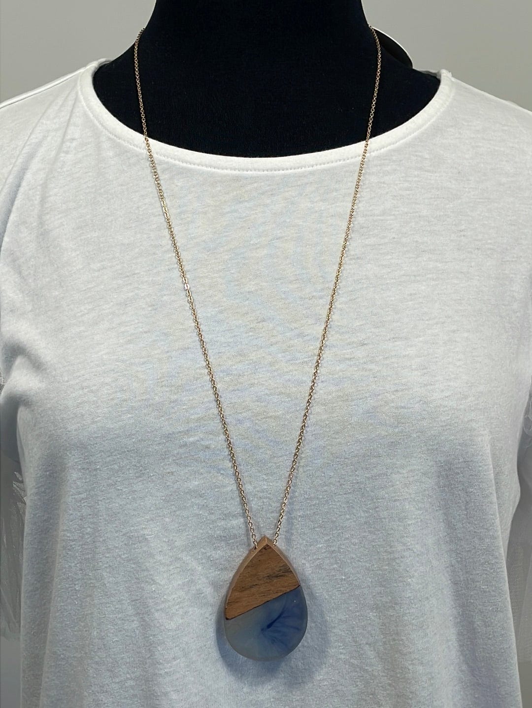 Navy Wood Resin Mix Necklace