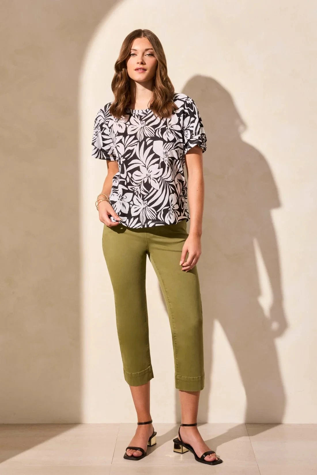 Black Tropical Linen-Blend Ruffle Sleeve Top