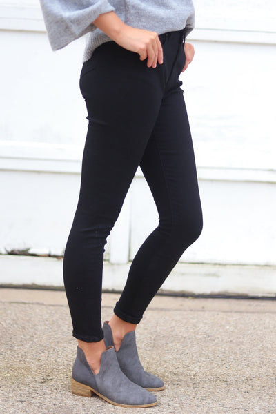 black skinny jeans