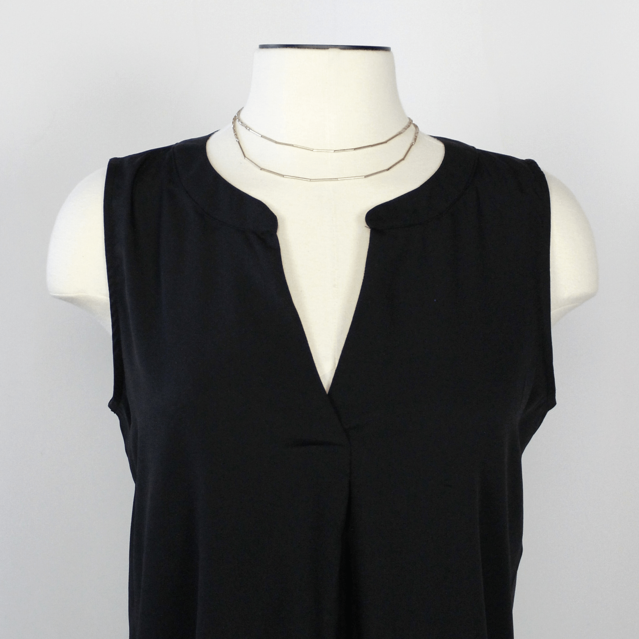 Dainty Bead Bar Necklace