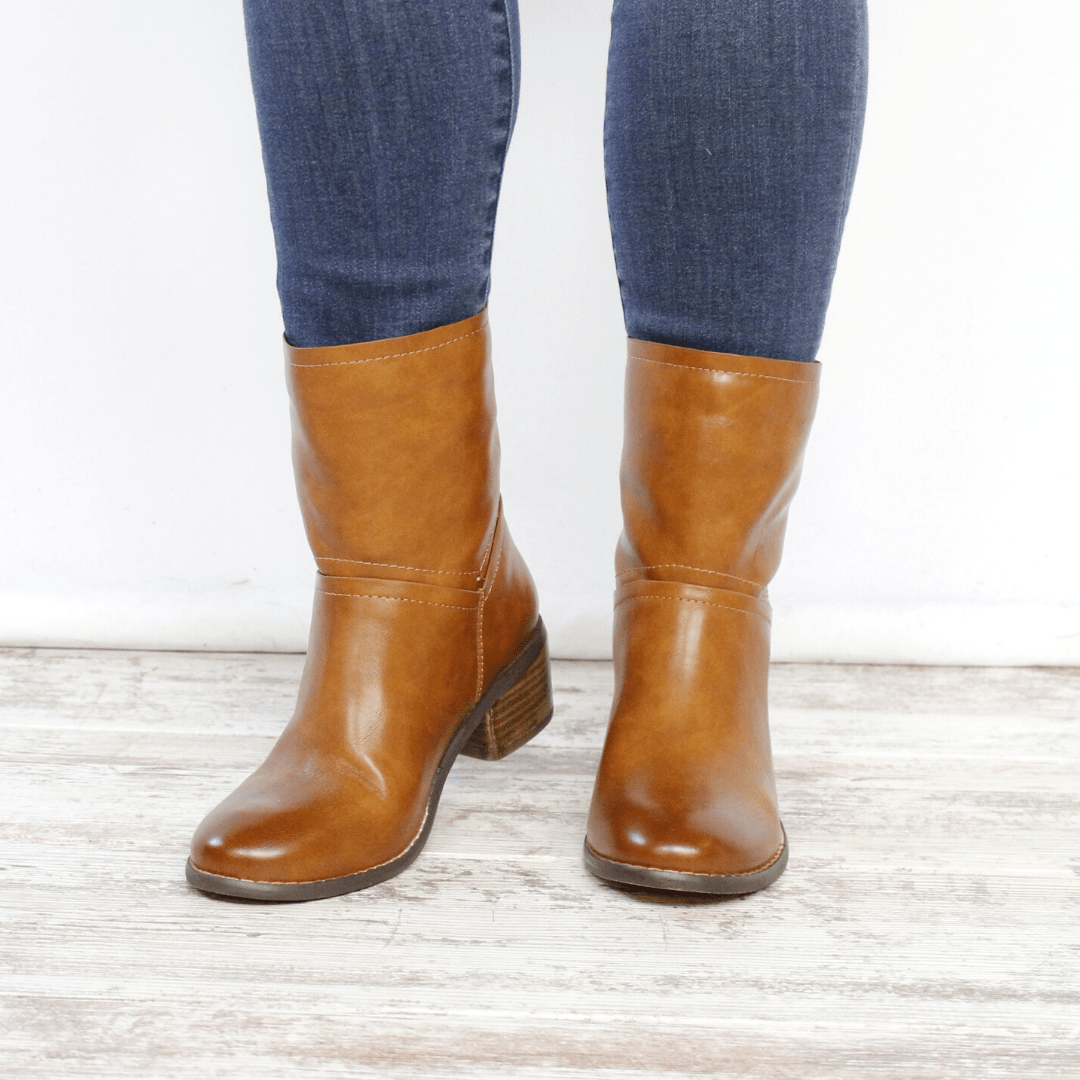 Athena Boot