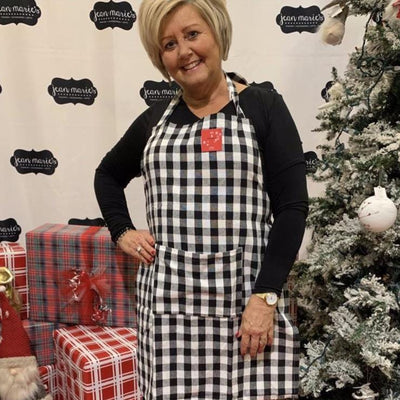Holiday Buffalo Plaid Apron Deal Steal 12-22-20