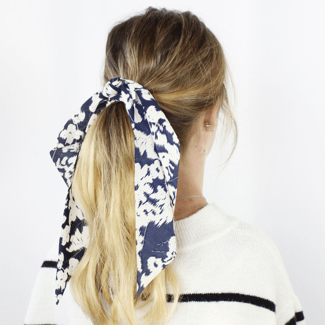 Leaf Print Scarf Pony