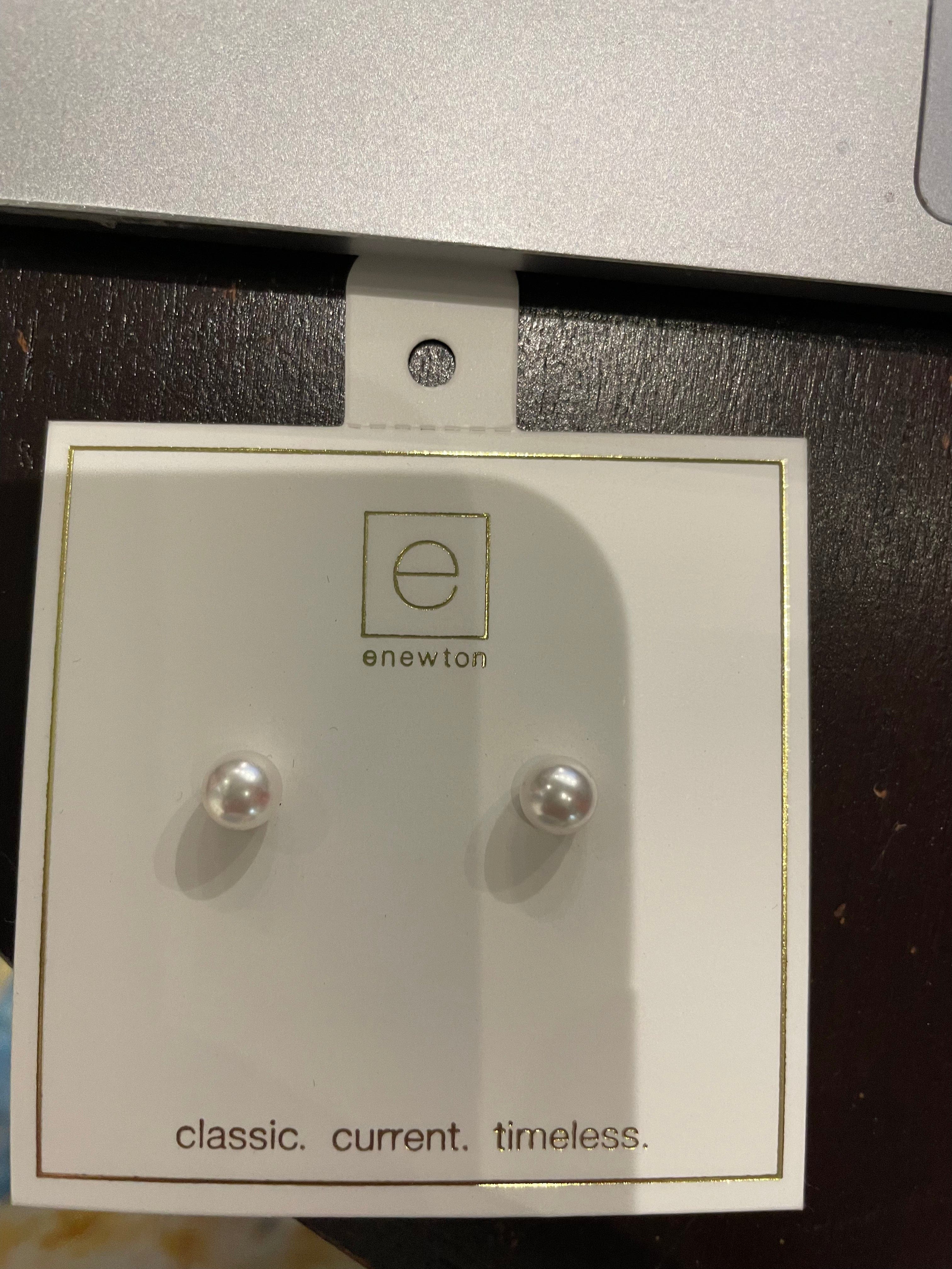 Classic 6mm Ball Stud - Pearl
