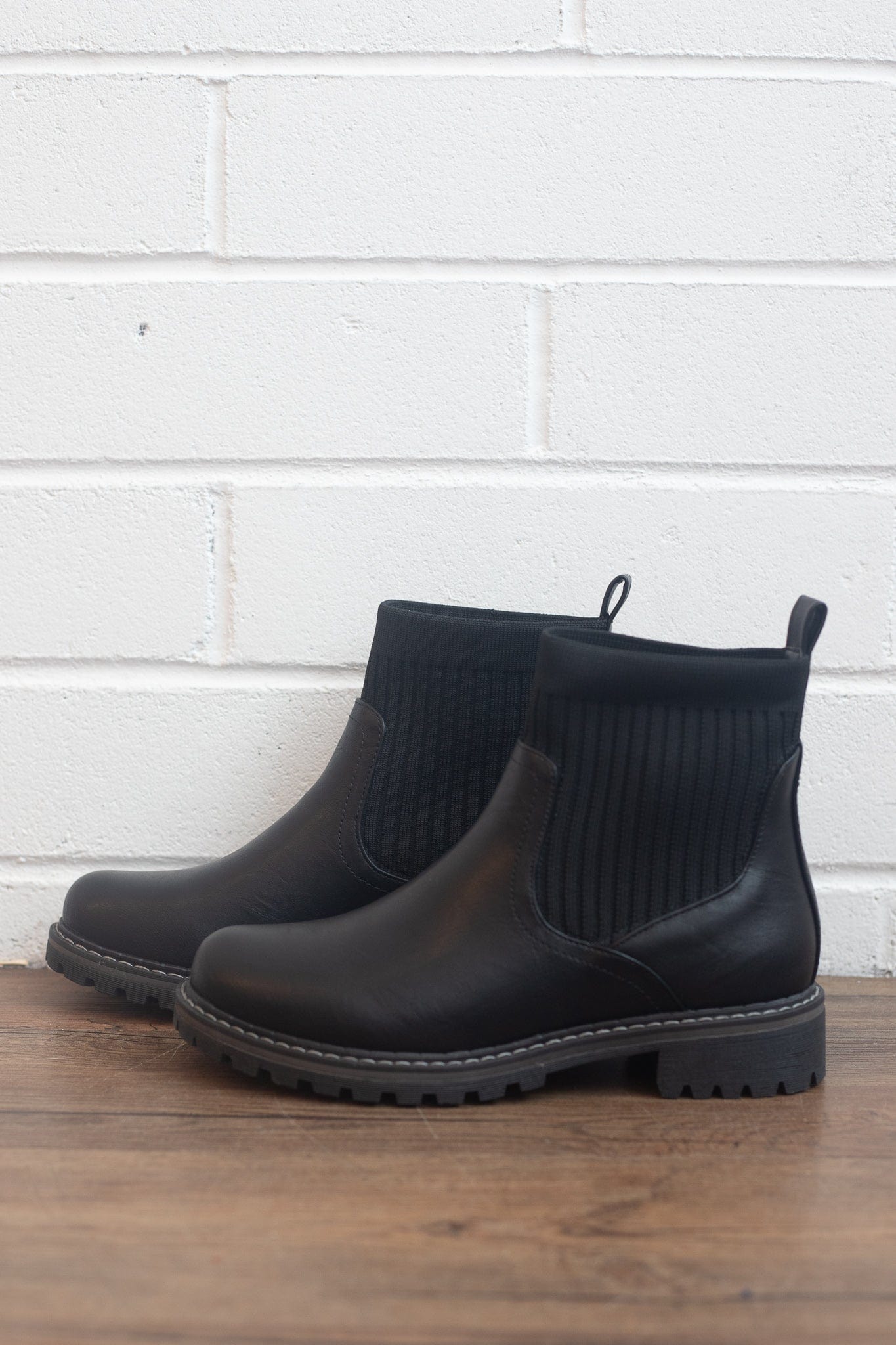 Black Cabin Fever Boots