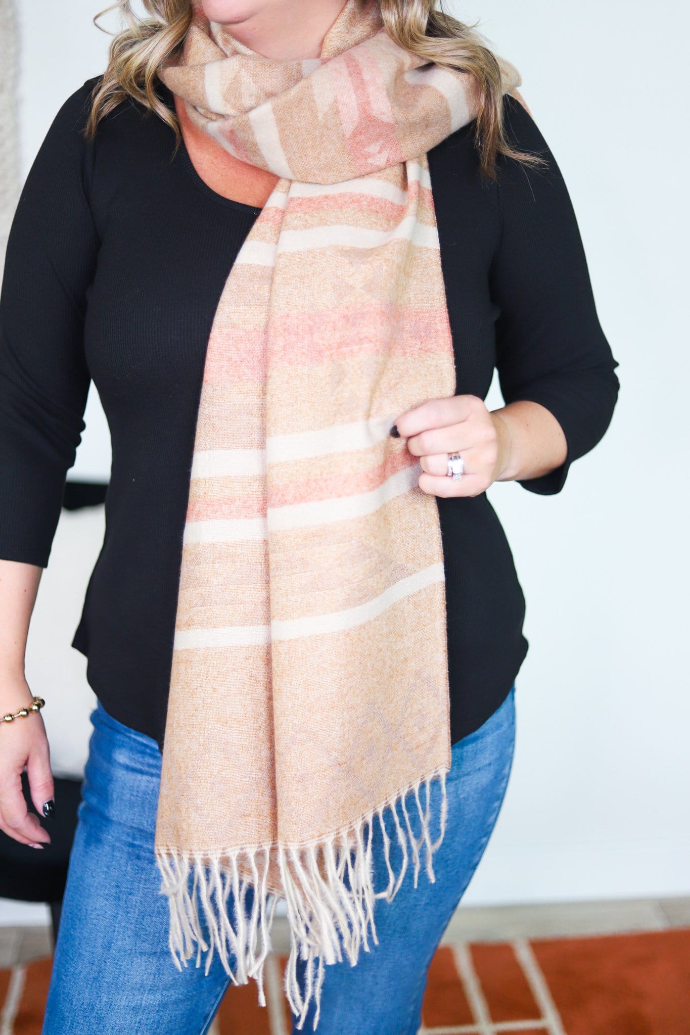 Western Pattern Woven Scarf
