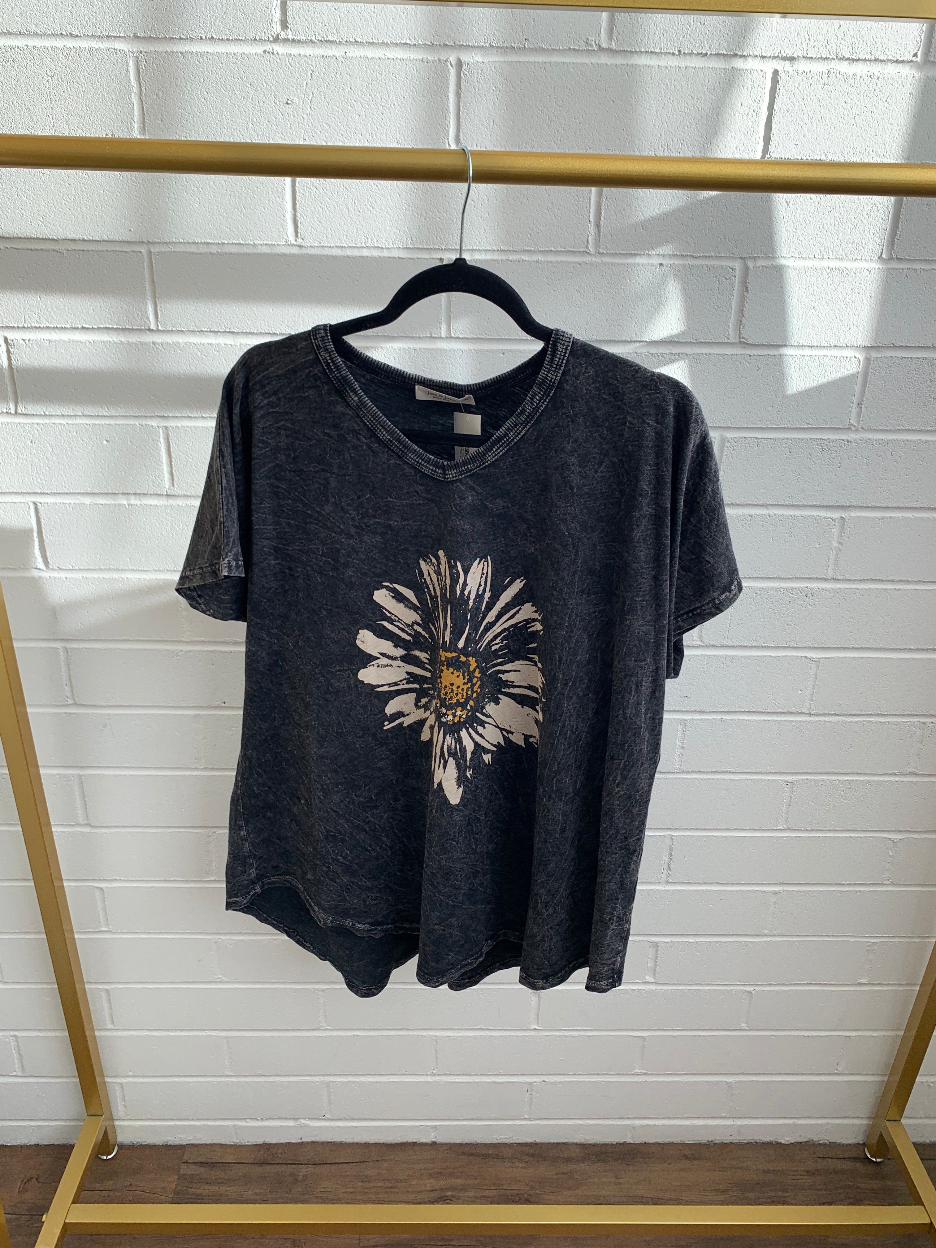 Daisy Day Short Sleeve Top