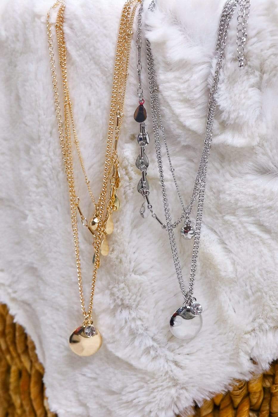 3- in-1 necklace set 