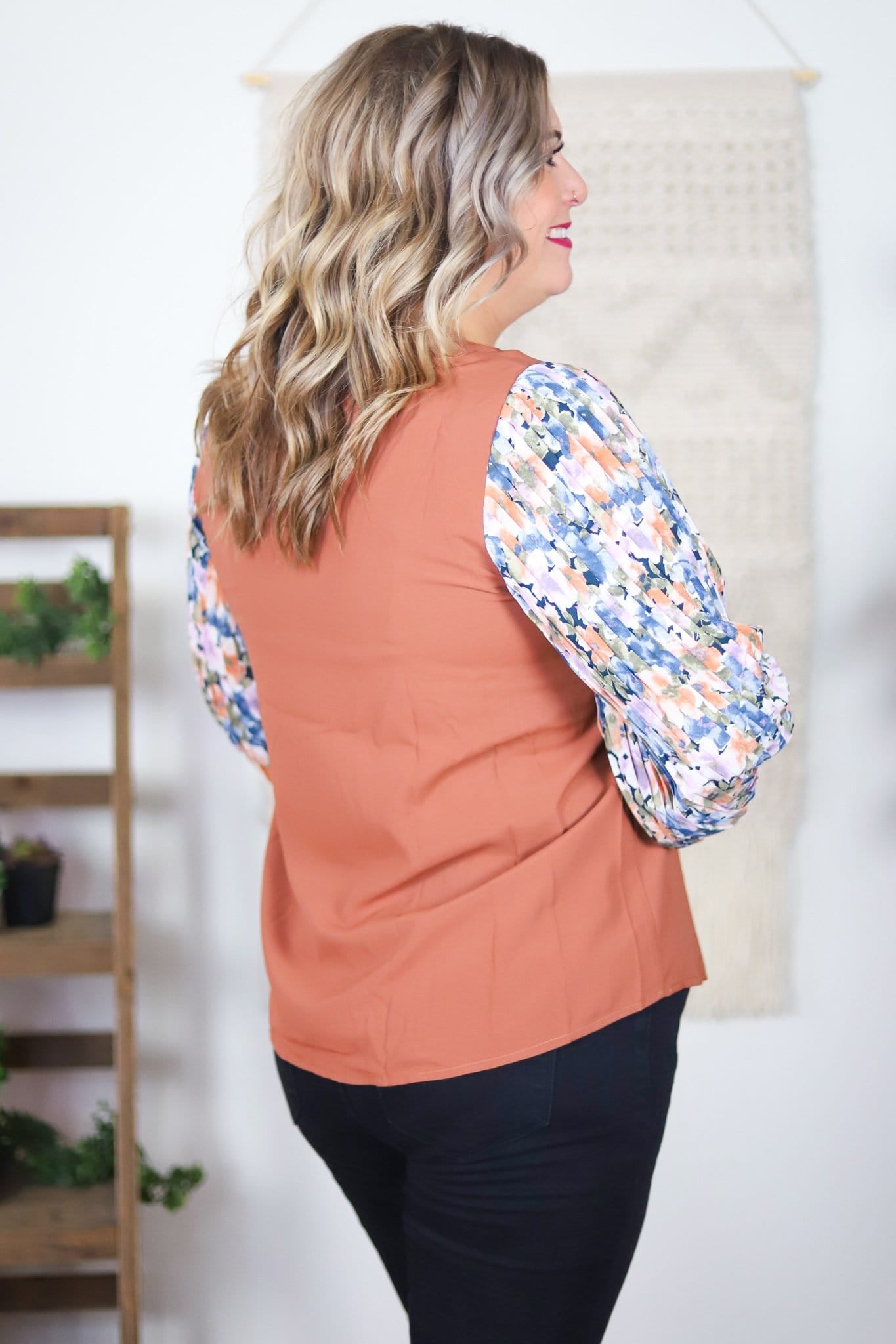 floral shirt with pleated sleeves