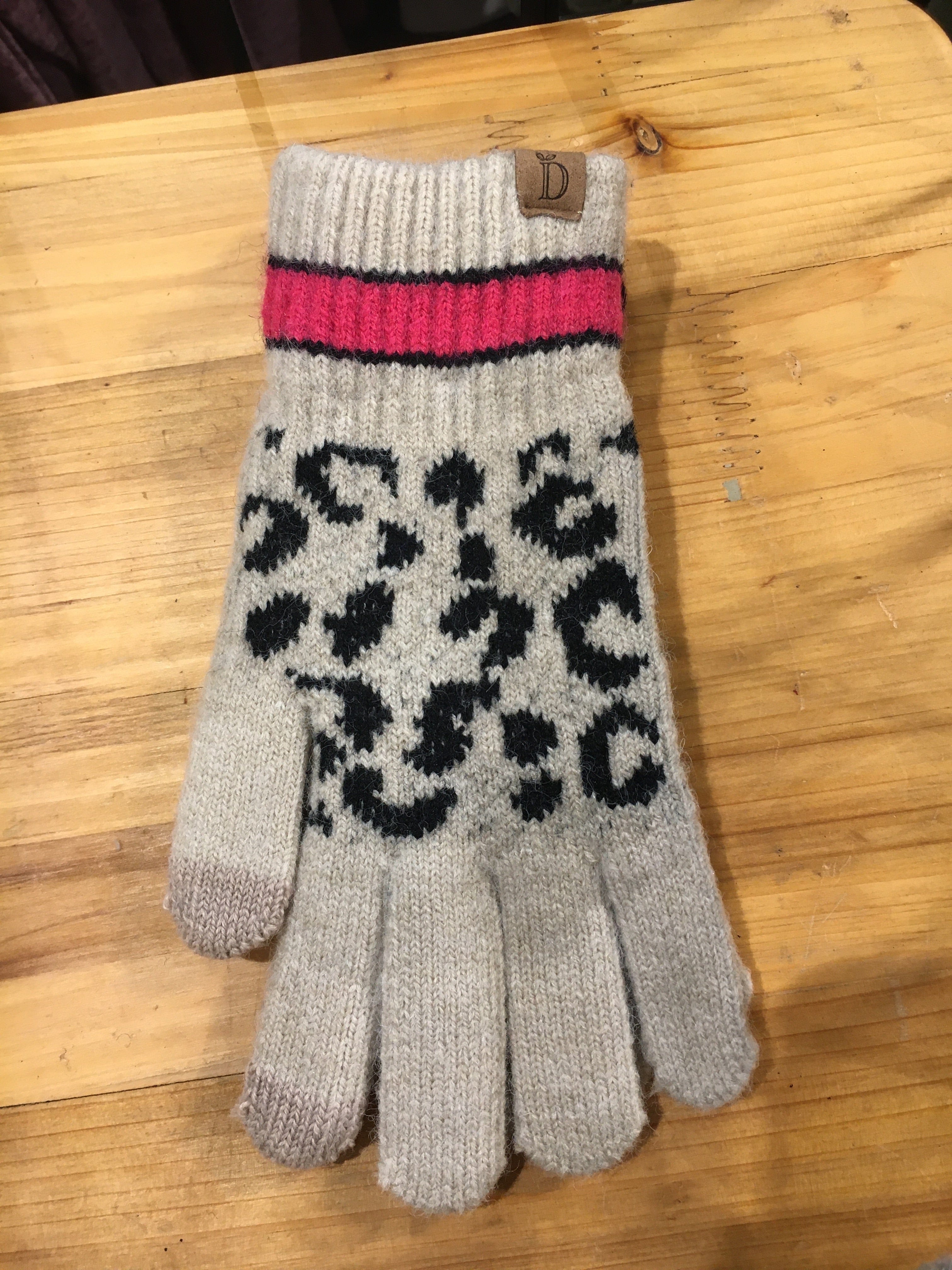 Leopard Smart Gloves