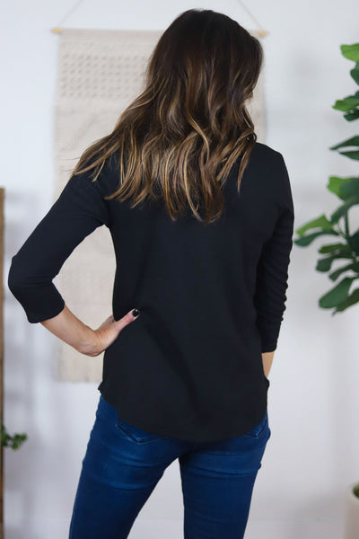 black 3/4 sleeve henley